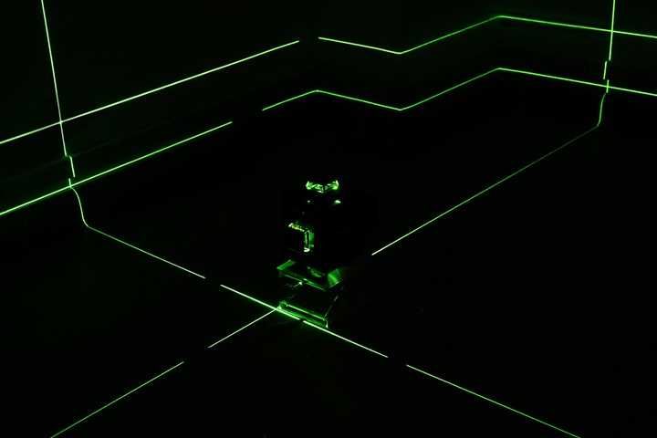 Solidny ZESTAW LASER KRZYŻOWY poziomica laserowa 4d 360 stopni 16 lini