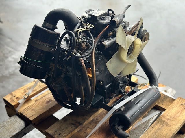 YANMAR 2TN66L silnik 2 cylindry do minikoparki do remontu