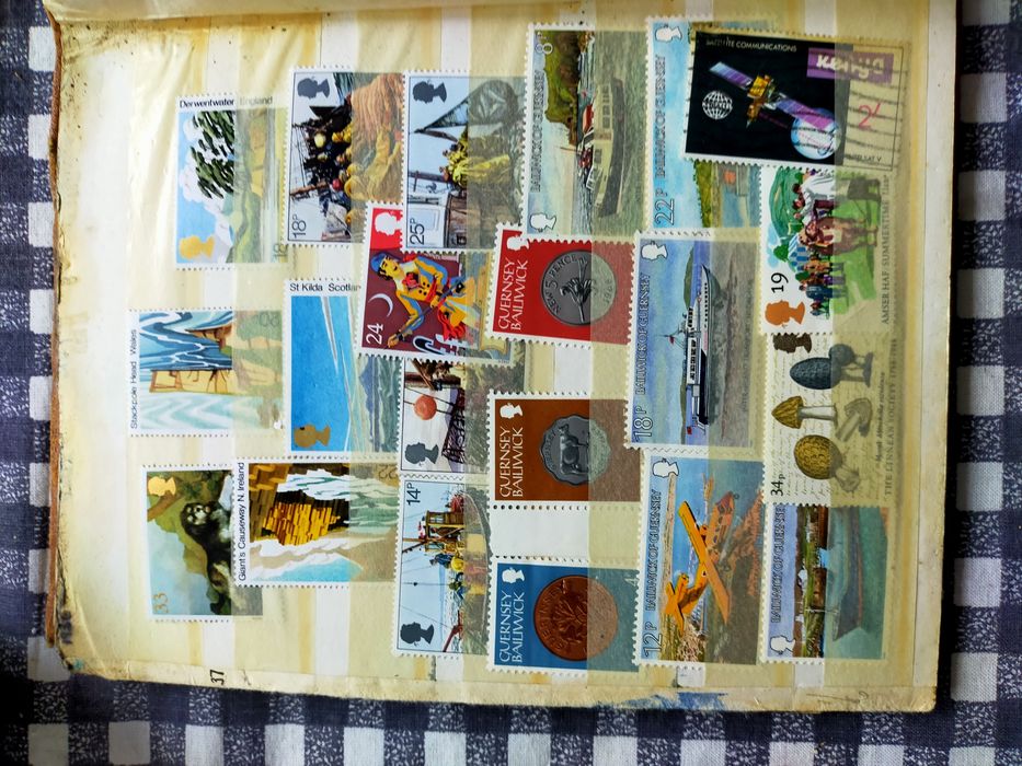 Znaczki pocztowe pochodzenia Angielskie