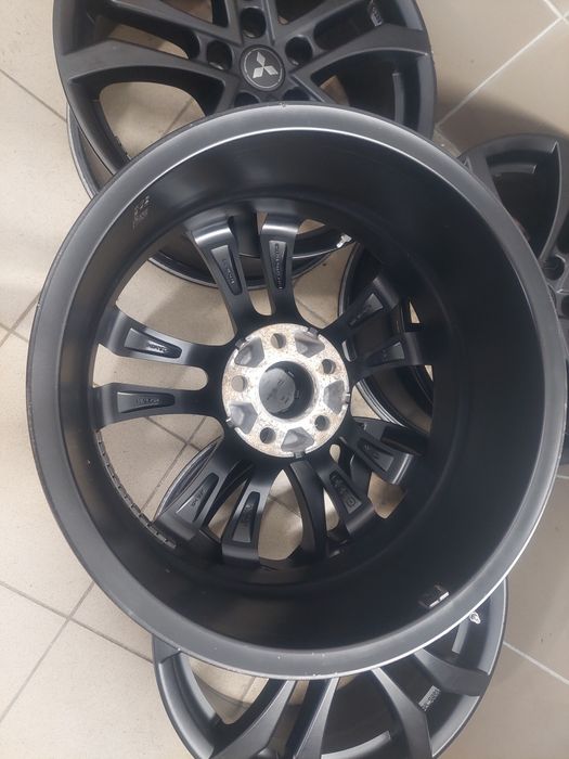 Оригінальні легкосплавні диски Mitsubishi Toyota R18 5×114.3