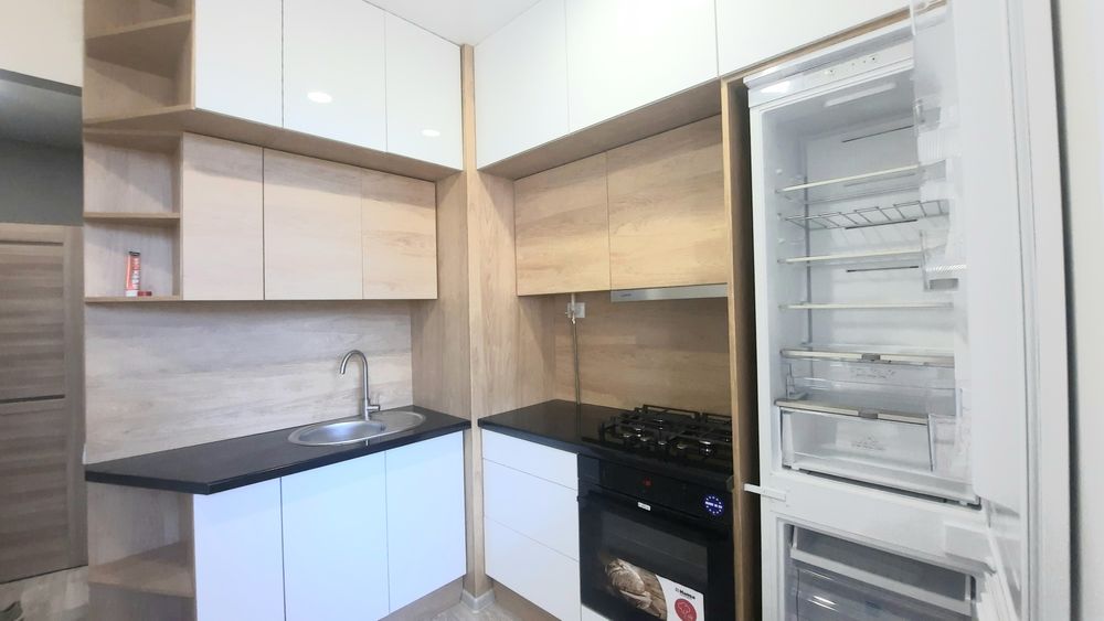 Продам 2 кв(Сертификат) АО сталинка центр, прописаных нет, документы г