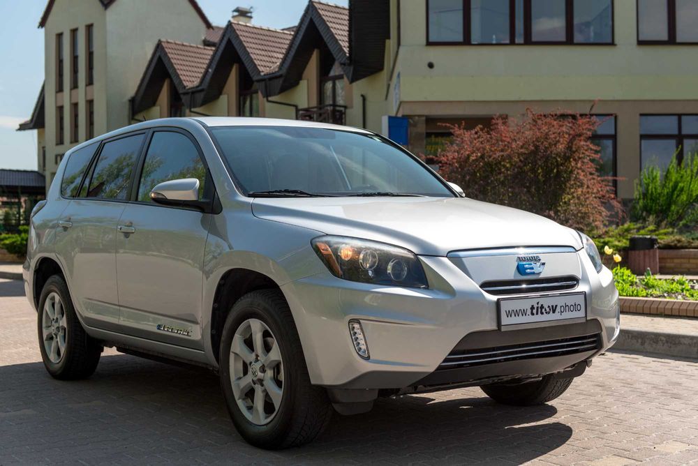 Продам електомобіль Toyota RAV4 EV 2012 року