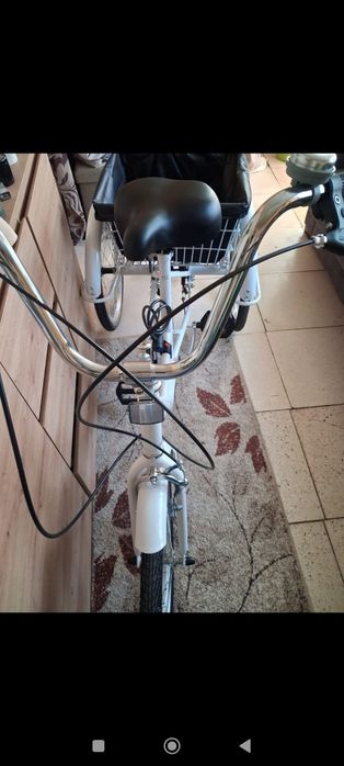 Bicicleta/triciclo nova a estrear