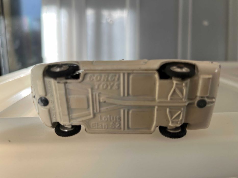 Lotus Elan S2 white (Corgi Toys Gift Set 40 Avengers Set part)