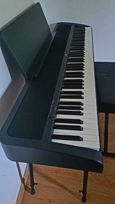 Vendo Piano digital Korg B2 Black de 88 e Banco de Piano como novos
