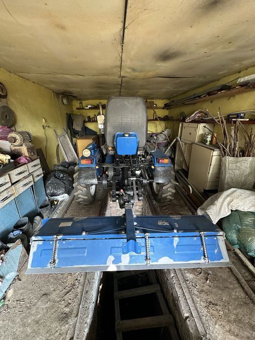 Трактор Lider LUX180D