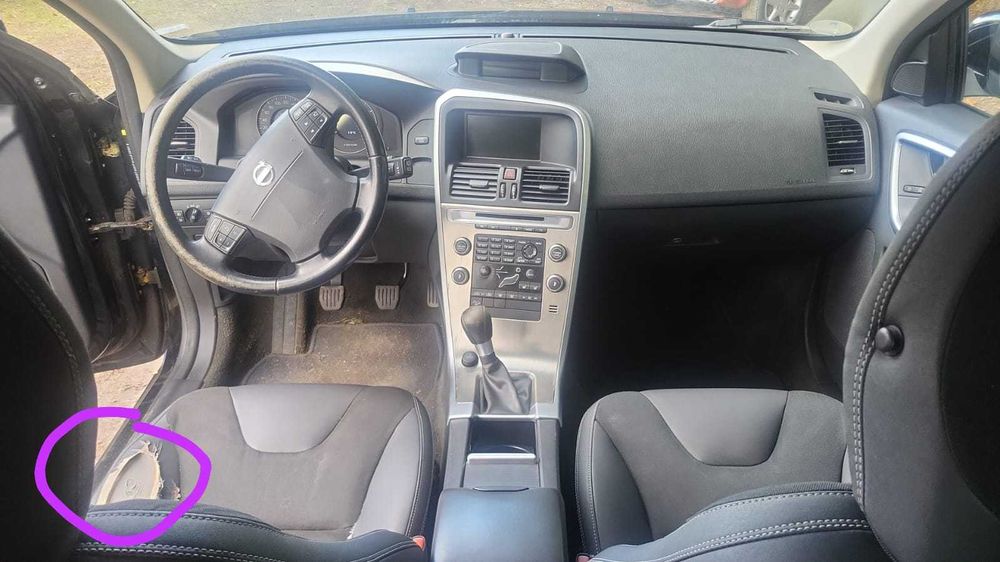 VOLVODUO XC60 2,4 D5 manual Zarejestrowany w Polsce OKAZJA