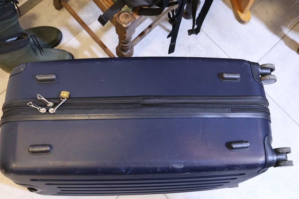 Чемодан  на 4-х колесах из Германии