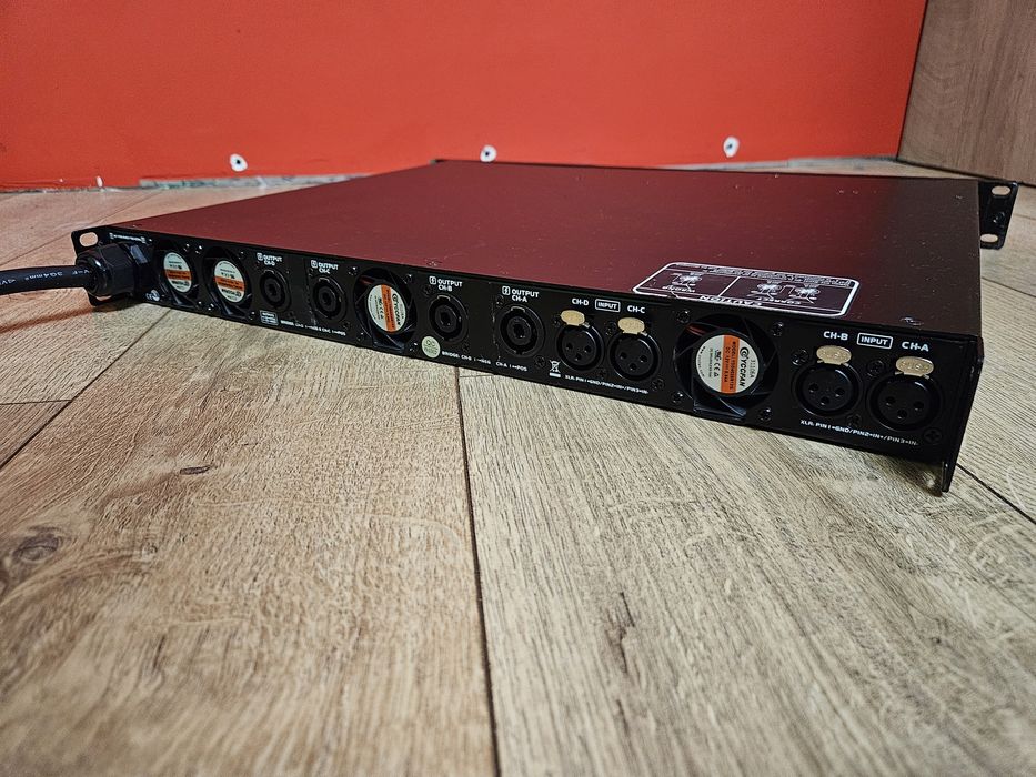 Wzmacniacz końcówka mocy 1U  z procesorem audio All DSP  4x2400w  4oh