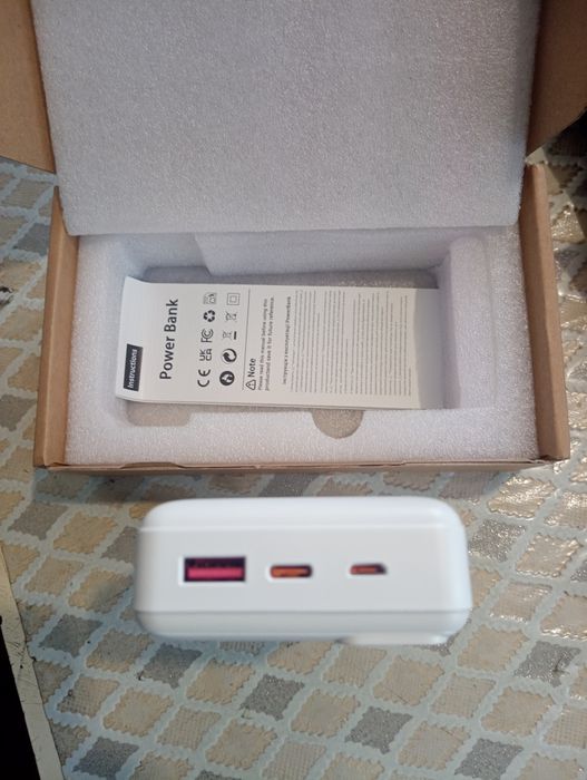 Продам  Power Bank на 20000 miliamper