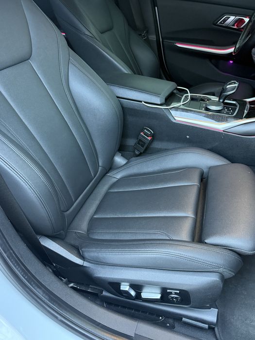 Бмв g20 макс комплектація