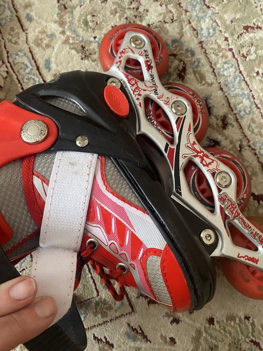 Роліки 28-33розмір