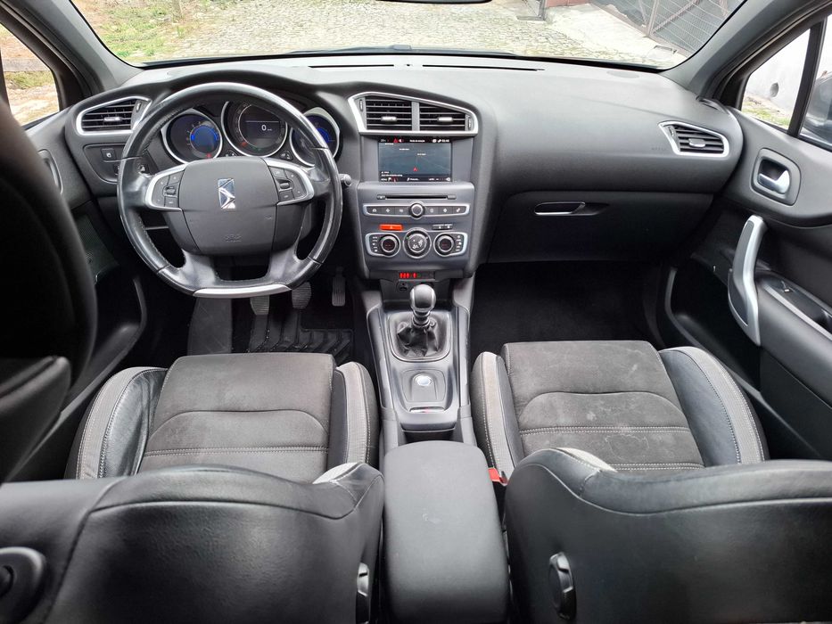 DS DS4 1.6 BlueHDi So Chic Apenas 144 Mil Kms Nacional de 2018