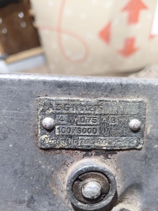 Ручний генератор вермахту німецький. Ручной генератор Вермахта германи