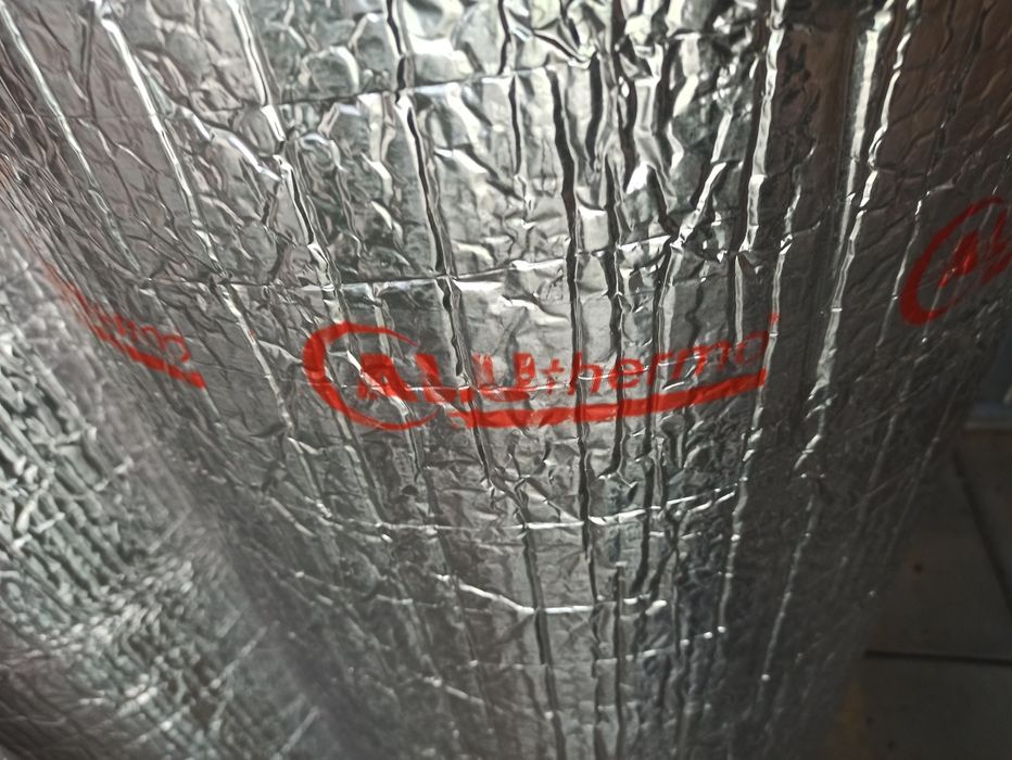 Folia mata termoizolacyjna aluthermo