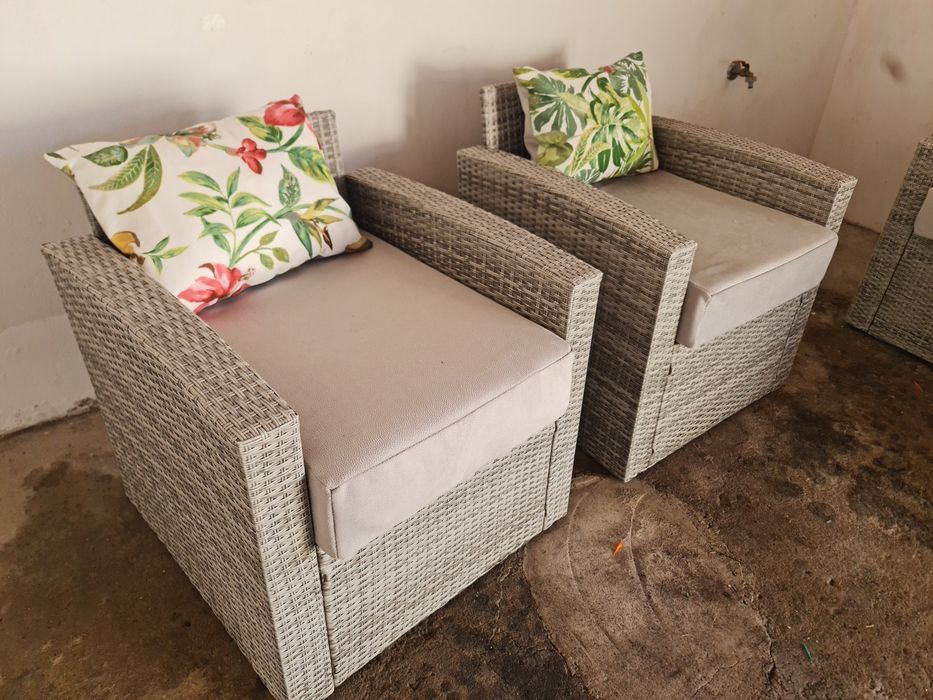 Conjunto sofás de jardim