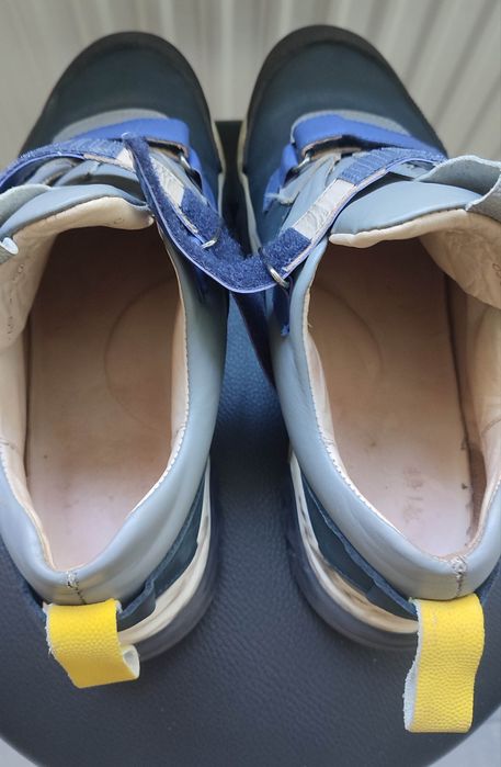 Кросівки шкіряні повномірний 40 розмір