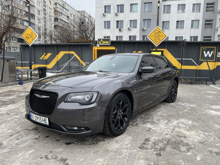 Продам Chrysler 300S