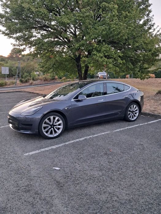 Tesla Model 3 Standard Range Plus RWD