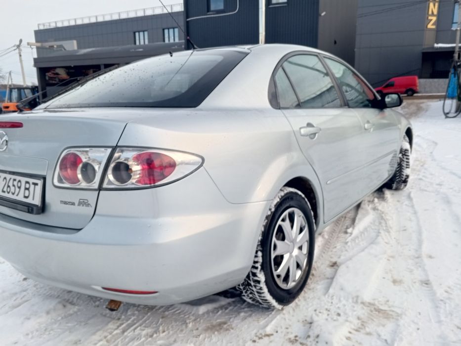 Продам Мазду 6  в гарному стані