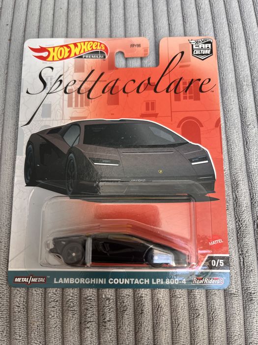 Hot Wheels Chase Lamborghini Countach LPI 800