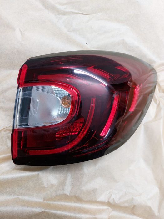 Renault Captur I Lift lampa  prawa tylnia