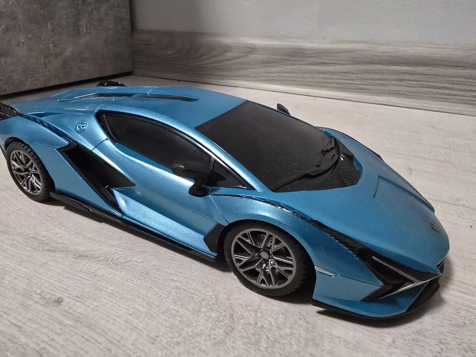 Машинка на радіоуправлінні Lamborghini 21см пульт 2.4Ghz