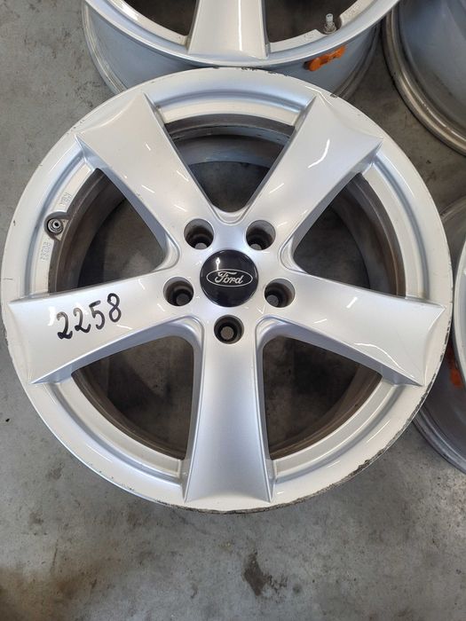 Felgi aluminiowe r 17 ford 5 x 108