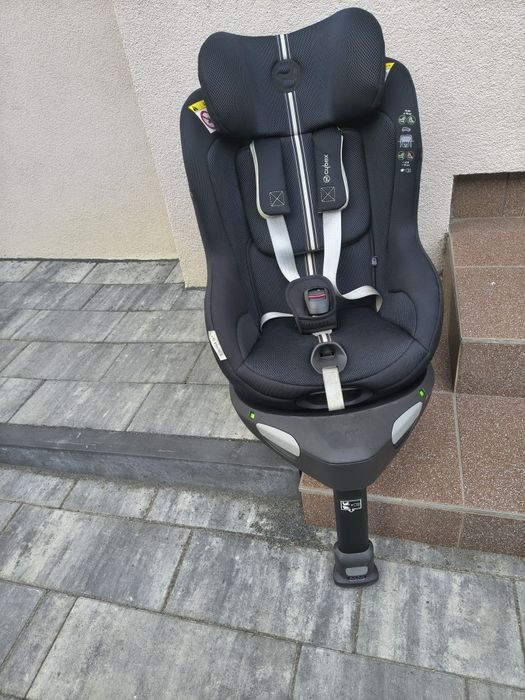 Fotelik Cybex Sirona GI+ z bazą obrotową Isofix