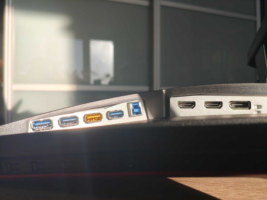 Monitor AOC CQ27G2U, 27' cali, 144hz, rozdzielczość 2560 x 1440 (WQHD)