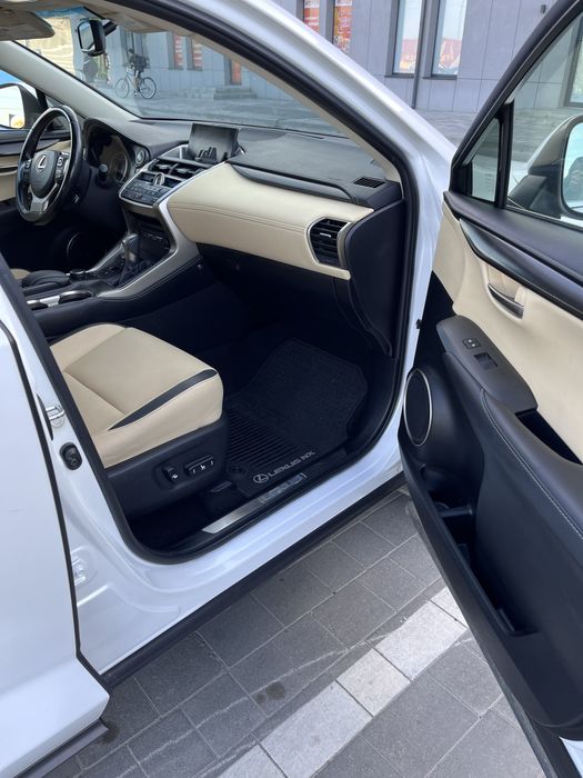 Продам Lexus NX 200t 2016