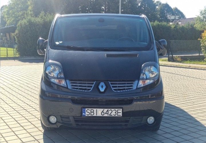 Renault Trafic 2.0 dCi 115 FAP Grand Passenger Black Edition