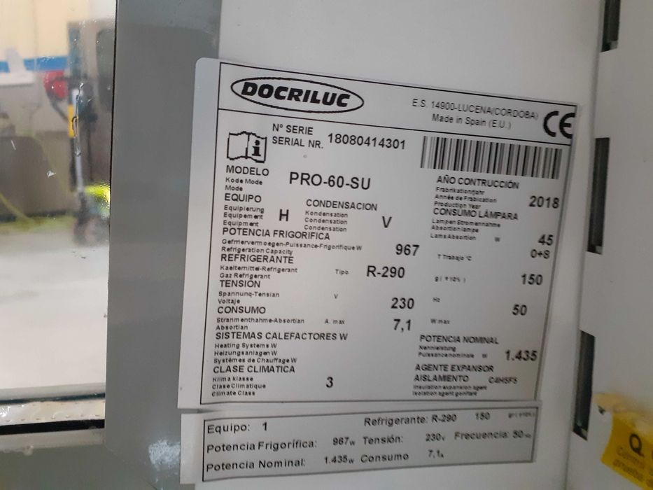 Vitrine Expositora Refrigerada Vertical Aberta