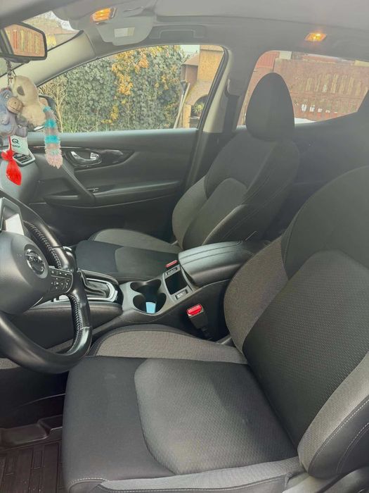 Nissan Qashqai 1.3 DIG-T DCT N-CONNECTA