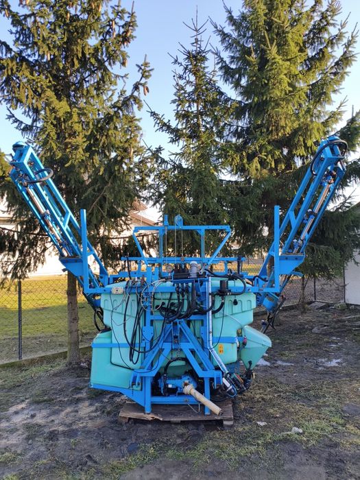 Opryskiwacz Berthoud Force 8 15m hydraulicznie rozkładany