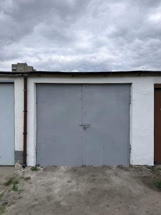 Garaz 17m2 z kanałem Fredry 6 Nowa Sól