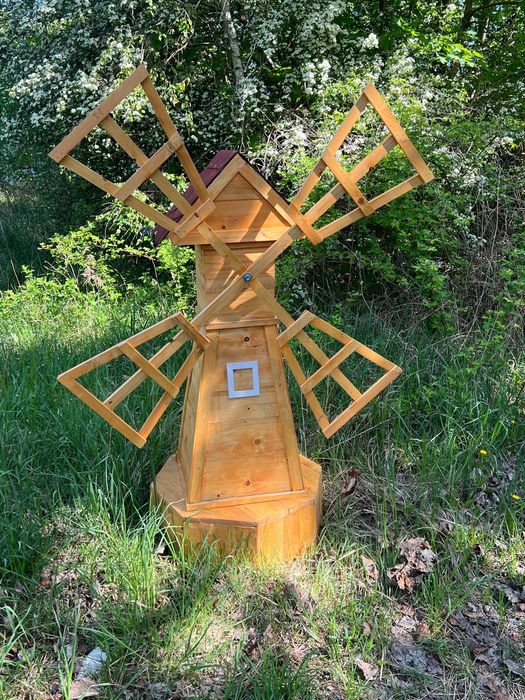 Wiatrak ogrodowy