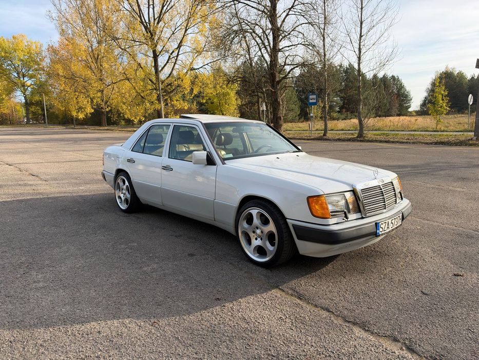 Mercedes-Benz W124
