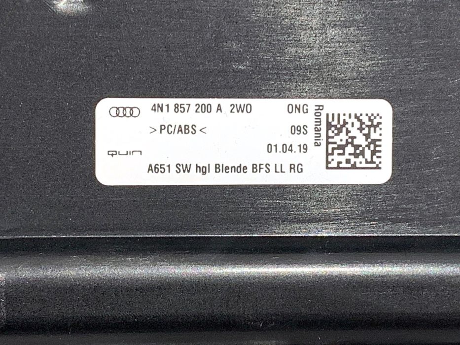 LISTWY DEKOR AUDI A8 D5 4N1857200A Sedan/Limuzyna WYKOŃCZENIE