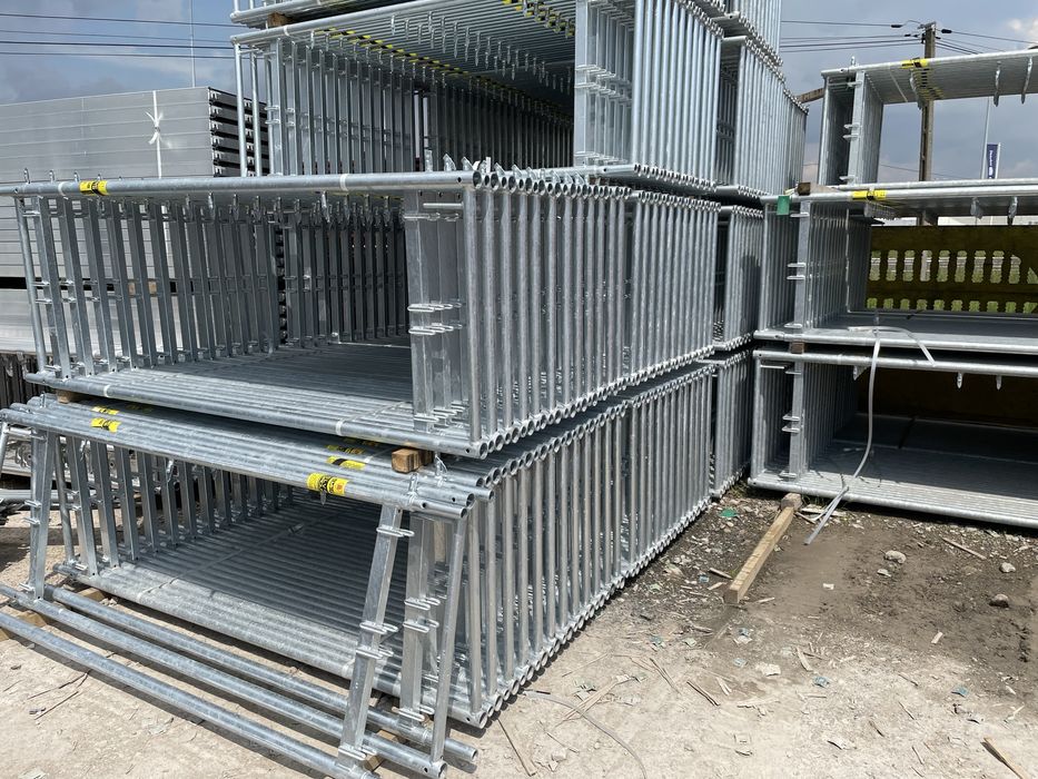 Rusztowania elewacyjne System Plettac 120 m2, Bauman, Modułowe.