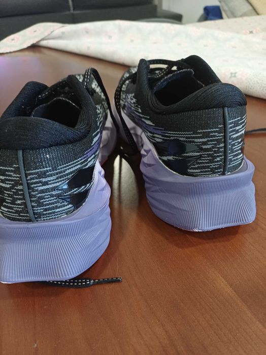 Asics novablast 4 36.5