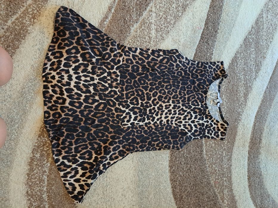 Bluzka z baskinką w panterke L