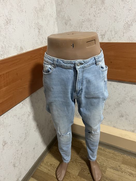 Джинси рвані жіночі