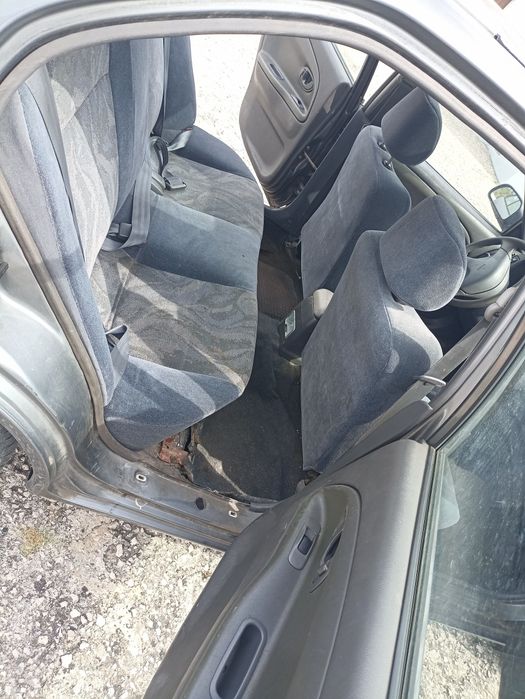 Mitsubishi Lancer 1.3 glx a andar com inspeção chumbada