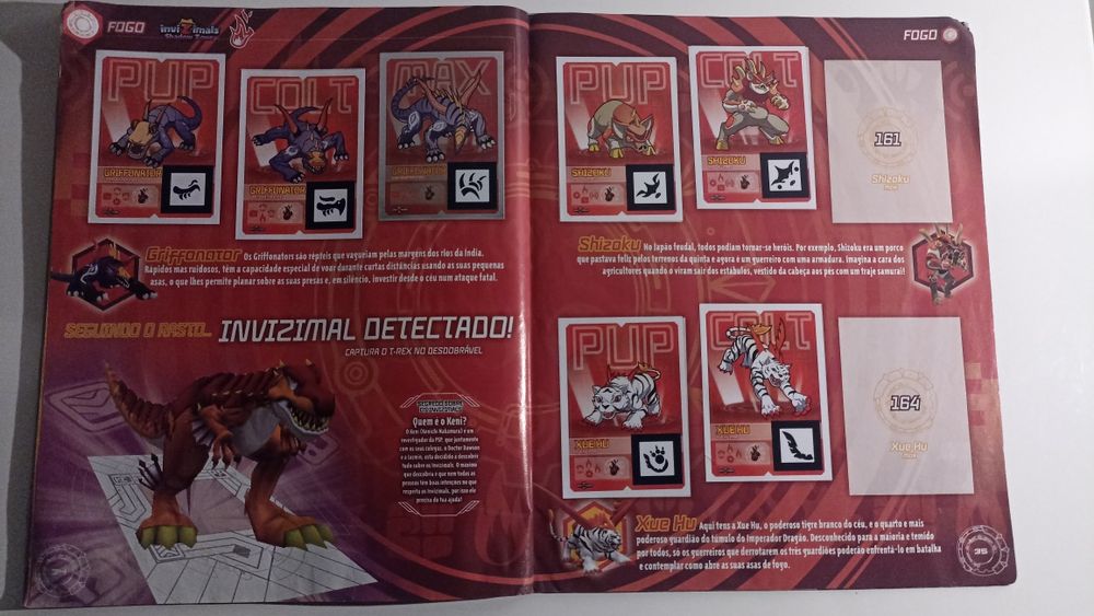 Caderneta Coleção Invizimals