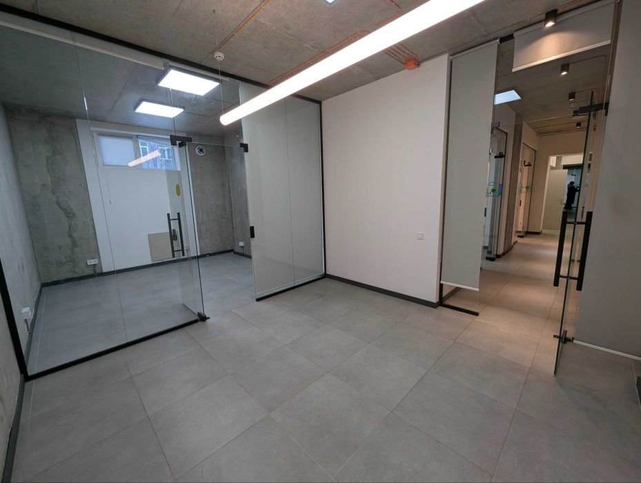 Продаж приміщення 395м2.,вул. В.Великого ЖК Америка Без комісії