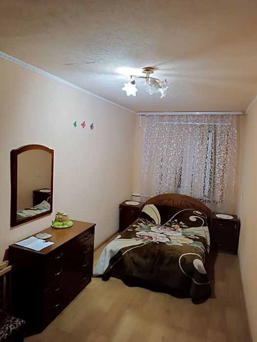 Здам квартиру (2кімнати в 3-х кімнатній)