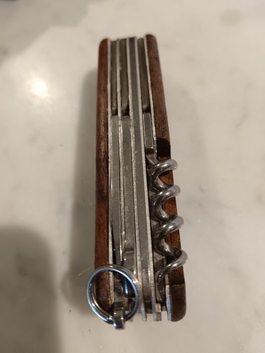 Victorinox Huntsman Wood
