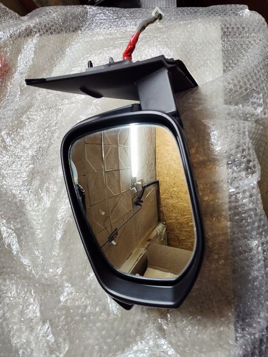 Зеркало левое. Дзеркало. Toyota  RAV 4. 2013 -18.