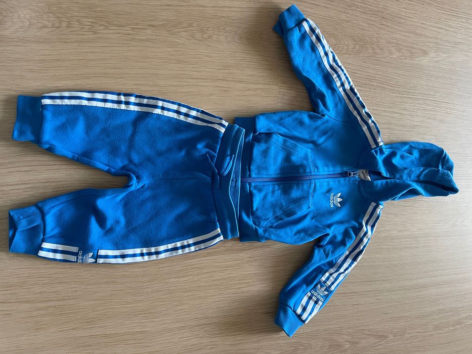 Fato de treino azul Adidas bebé 6-9meses